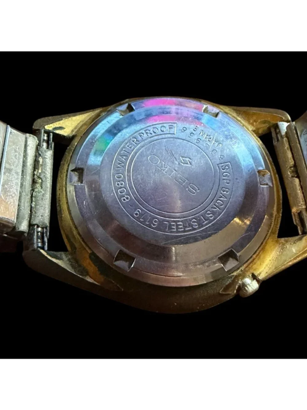 Vintage Seiko 5 Automatic 21 Jewels Mens Watch With Gold-Tone Stretch Band & Day